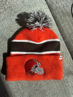 47 Cleveland Browns Pom Beanie